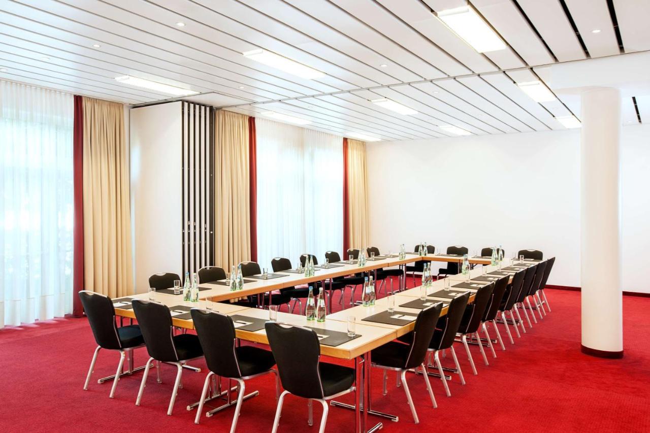 ホテル Nh Berlin Potsdam Conference Center クラインマハノー エクステリア 写真